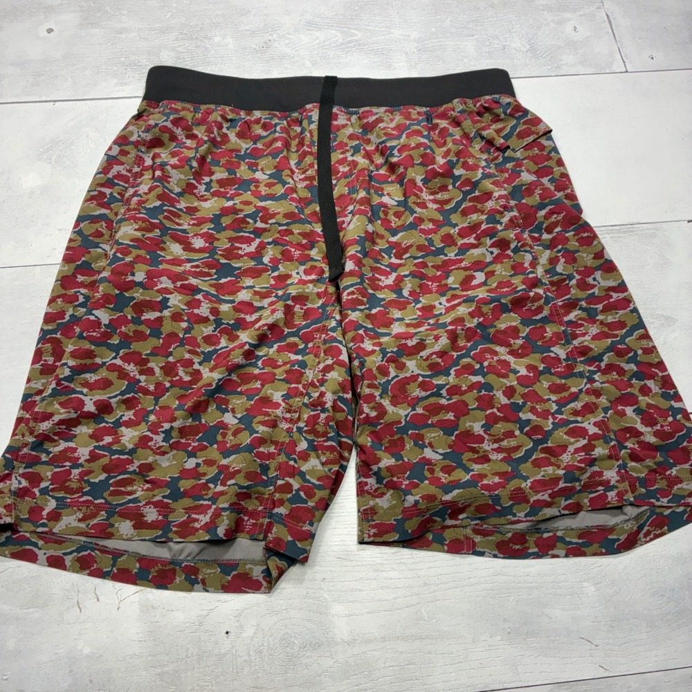 Lululemon Pace Breaker Shorts Mens XL Red Green Floral Camo Athletic Running